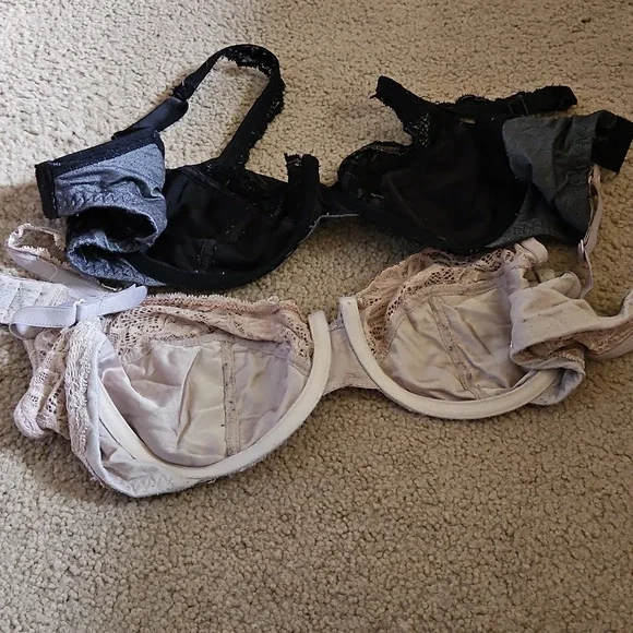 Bali 8 Assorted Lace & Solid Bras 36C Bundle - Picture 3 of 14